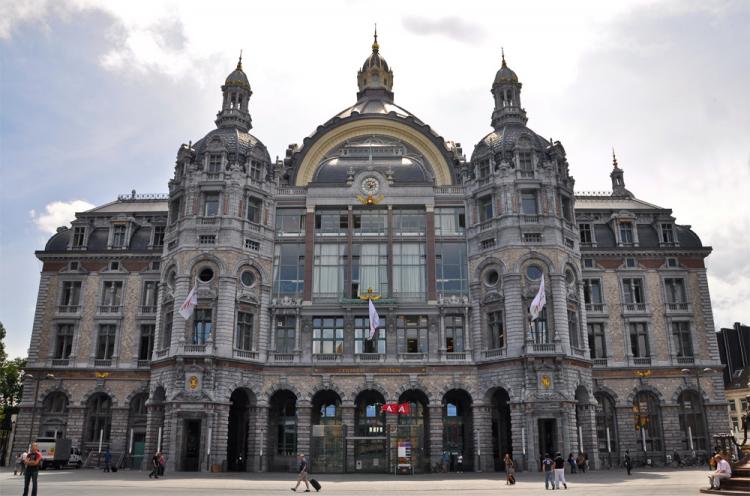 Antwerp Central Railway Station / Antwerpen-Centraal