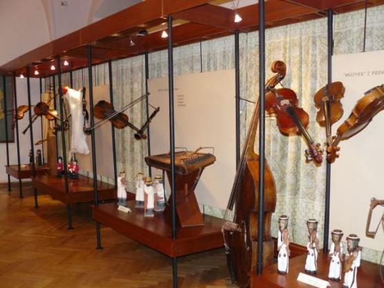 Museum of Rural Musical Instruments / Muzeum Ludowych Instrument�w Muzycznych
